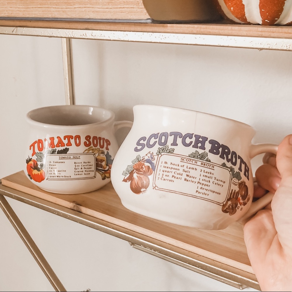 Set of 2 Vintage Soup Mugs